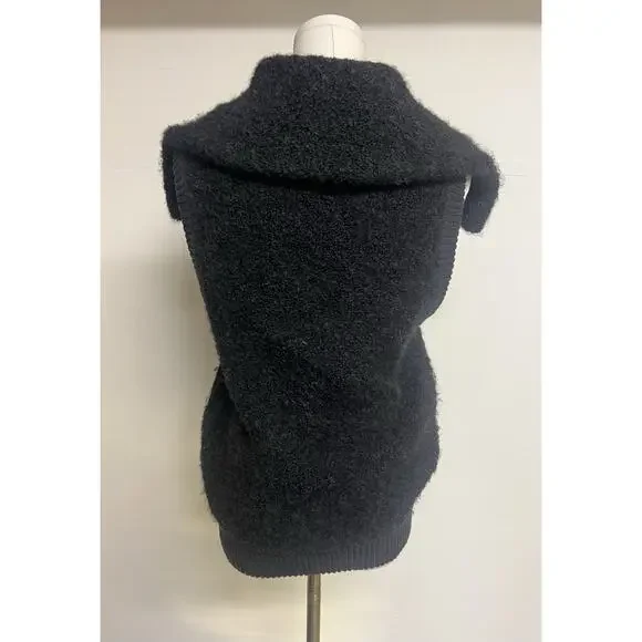 GAP Size Small Womens Vest Alpaca Wool Blend Gray Snap Buttons Ribbed Fuzzy - Picture 3 of 10